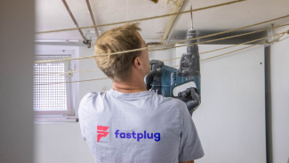 Fast Plug employee drilling